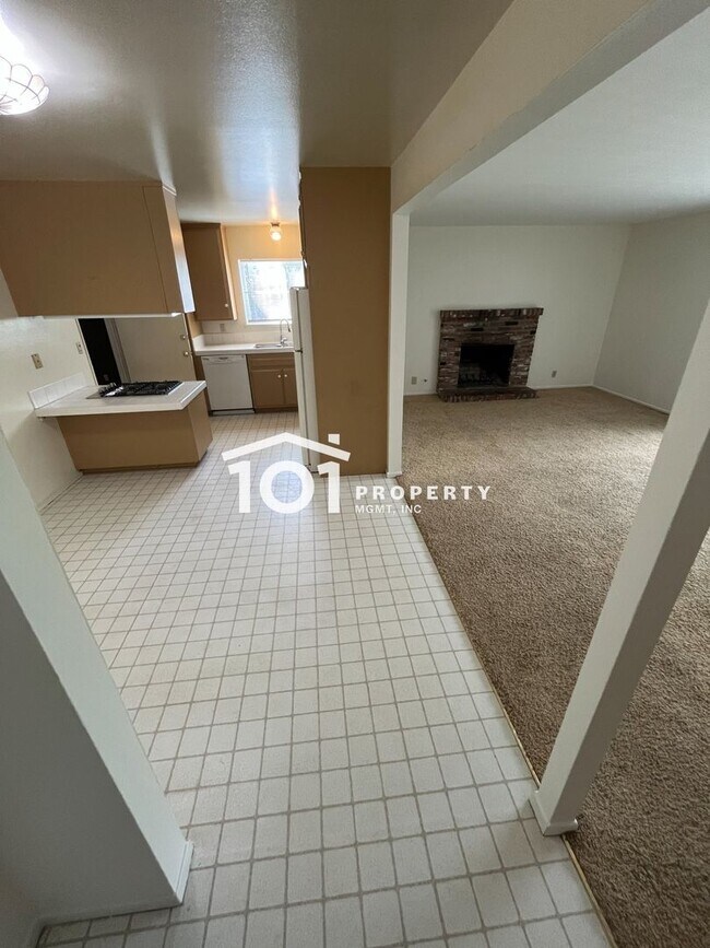 Building Photo - Spacious 3-Bedroom Home Near the Beach — Santa Barbara Shores