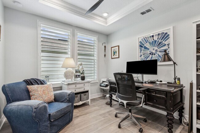 Building Photo - Discover the Ideal 55+ Lifestyle in Your N...