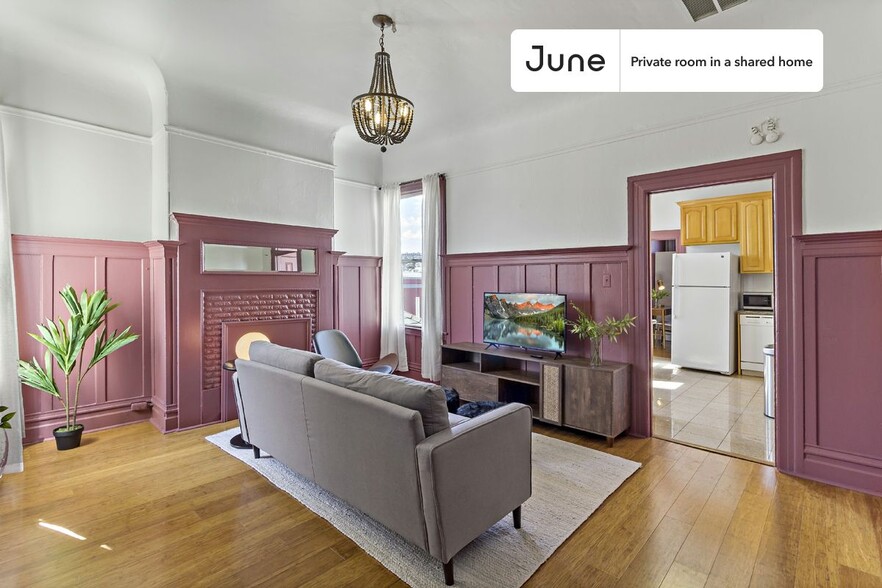 Building Photo - Room in Shared 4 bed/1.5 bath home