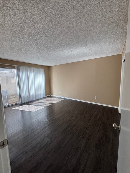 Building Photo - 200 W Olive Ave