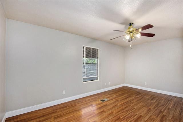 Building Photo - 805 Bluebonnet Dr