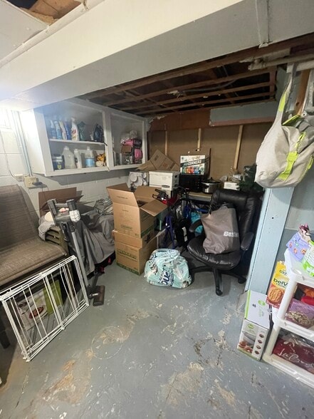 Building Photo - 1525 University Ave NE