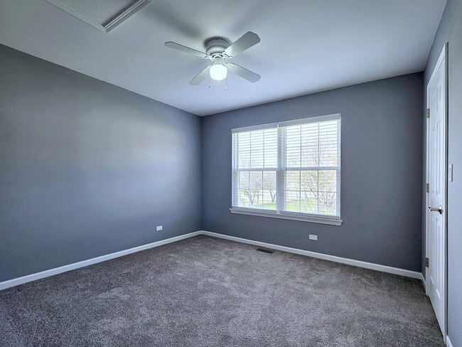 Building Photo - 464 Lancaster Dr