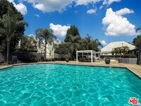 Building Photo - 1925 W College Ave