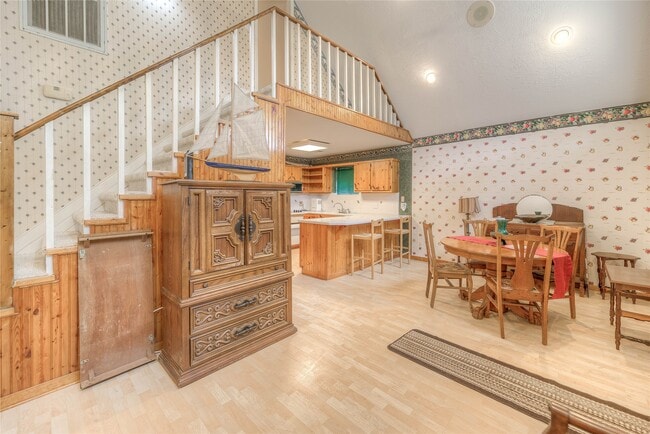 Building Photo - 144 Little John Dr