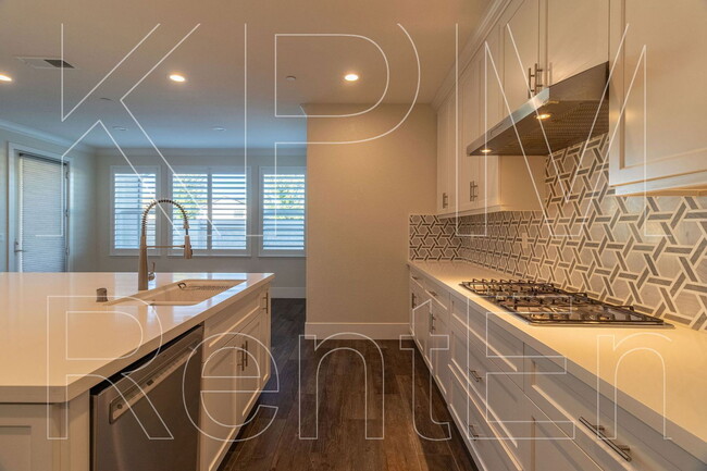 Building Photo - 10940 Portside Dr