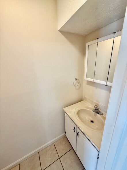 Building Photo - 342 Old Gray Station Rd