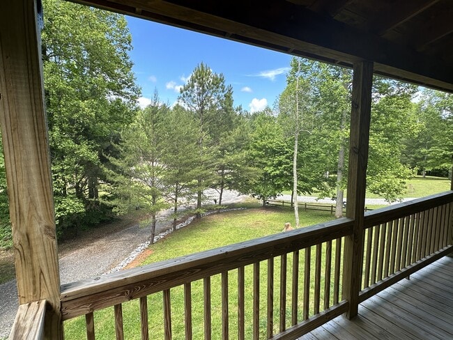 Building Photo - 2546 Brookhaven Ln