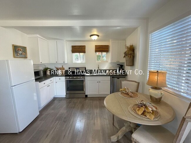 Building Photo - 2016 1/2 W 146th Pl-