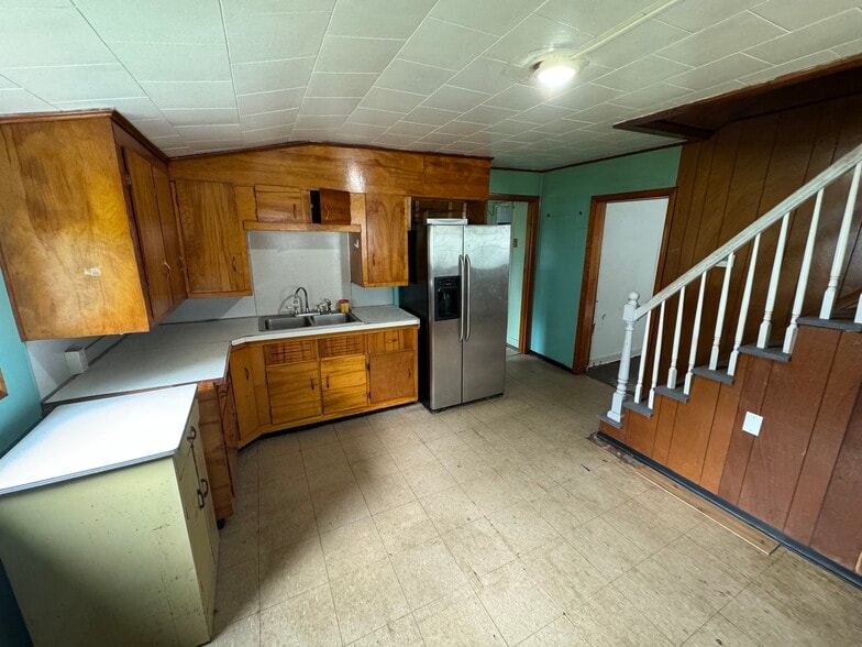 Building Photo - 3 Bodwell St