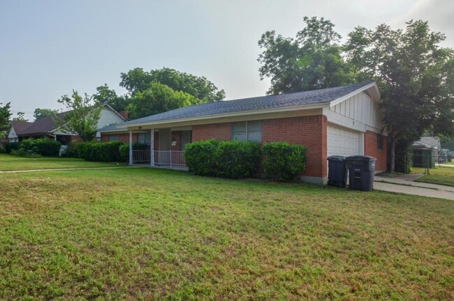 Building Photo - 7821 Natalie Dr