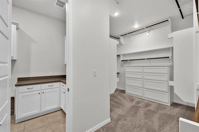 Building Photo - 1844 Quiet Oak Pl