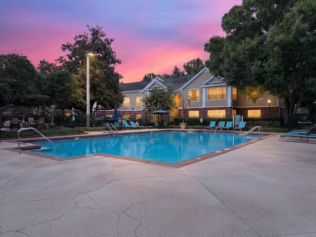 Building Photo - 13003 Plantation Park Cir