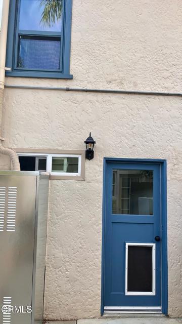 Building Photo - 1539 Santa Ynez St