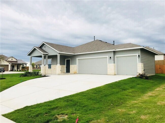 Building Photo - 1532 Maier Dr