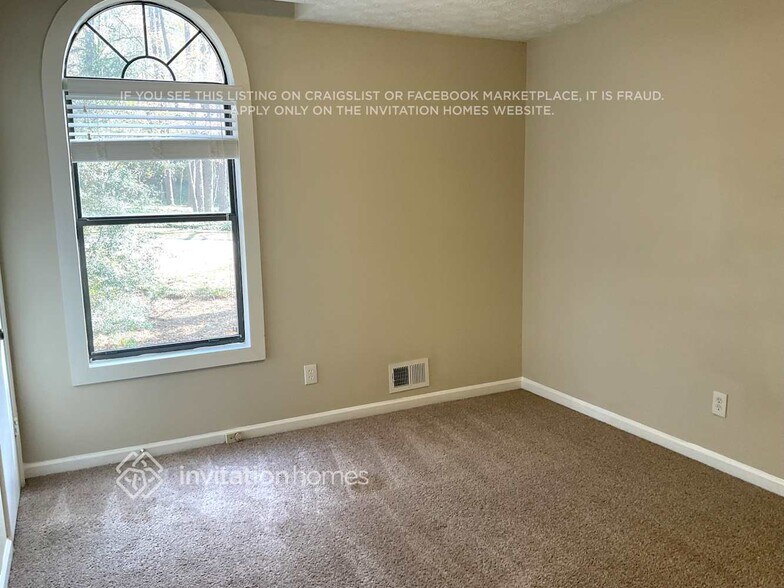 Building Photo - 3841 Old Bridge Way