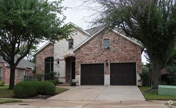Building Photo - 1136 Philip Dr