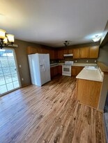 Building Photo - 2216 Patrick Ln