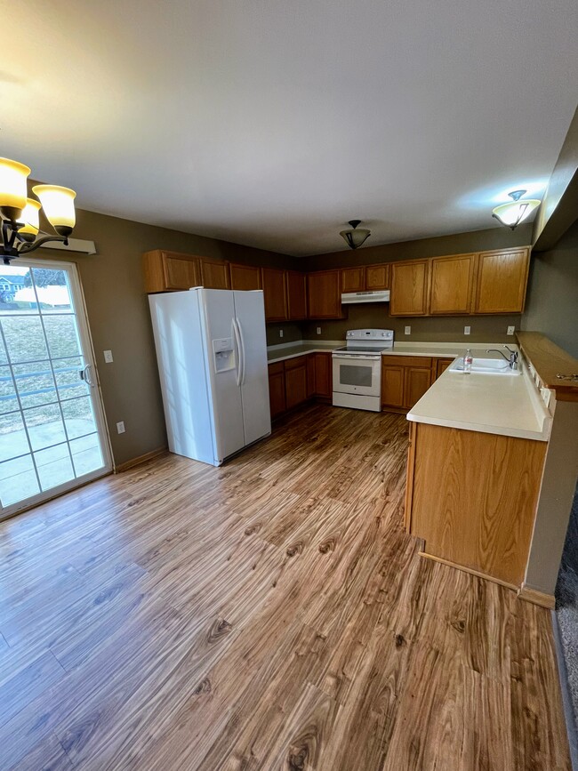 Building Photo - 2216 Patrick Ln