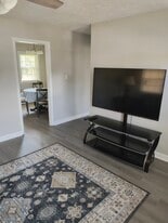 Building Photo - 6231 Lansford Dr