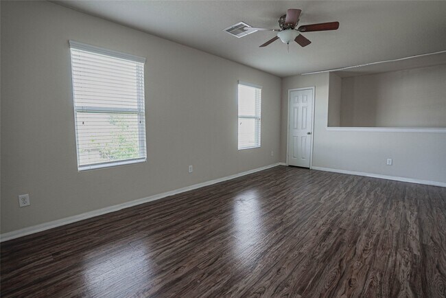 Building Photo - 3050 Thicket Path Way