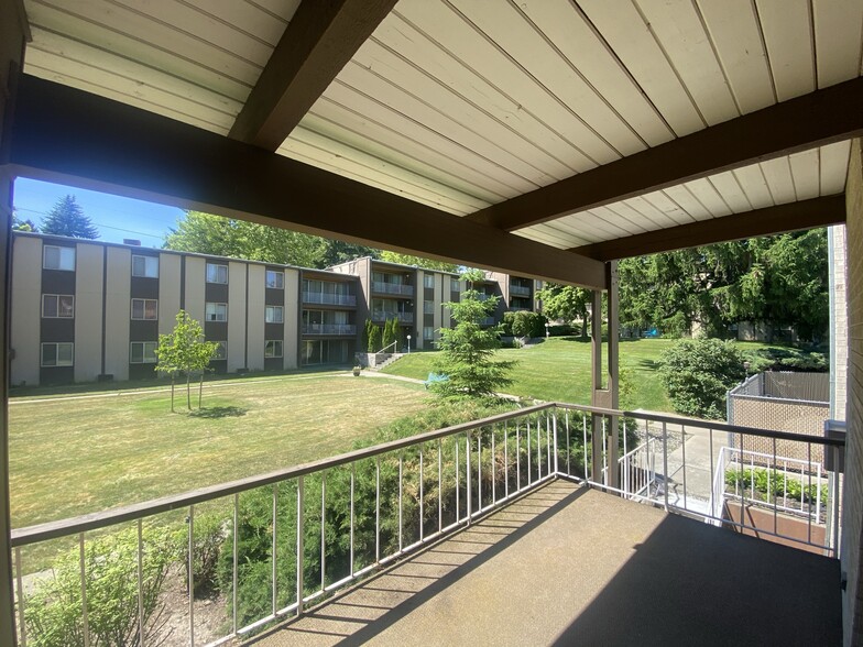 Building Photo - 1220 NW State St