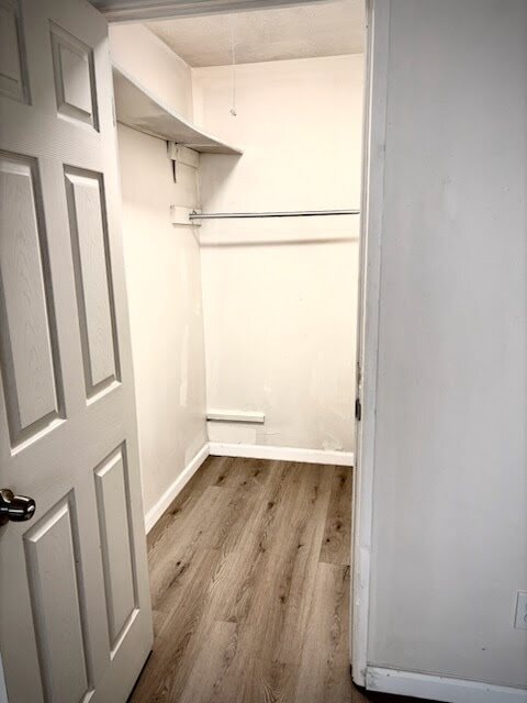 Building Photo - 2324 Iroll Ave