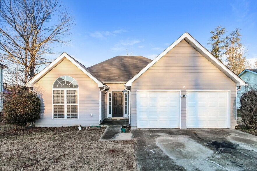 Primary Photo - 1376 Trafalgar Way