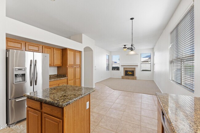 Building Photo - 6586 W Oraibi Dr