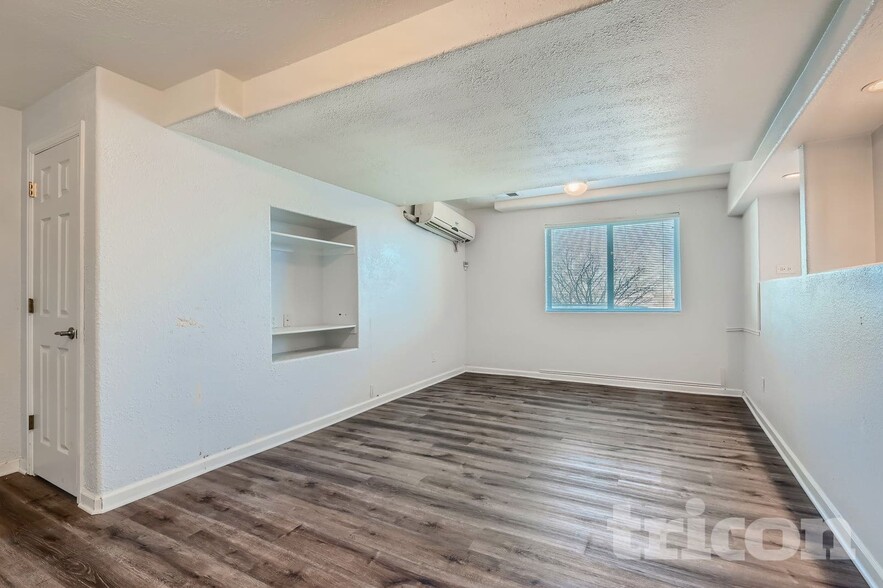 Building Photo - 673 Millet Cir
