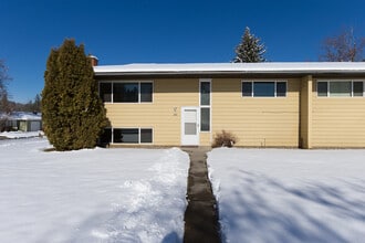 Building Photo - Modern Duplex for rent near Wandermere