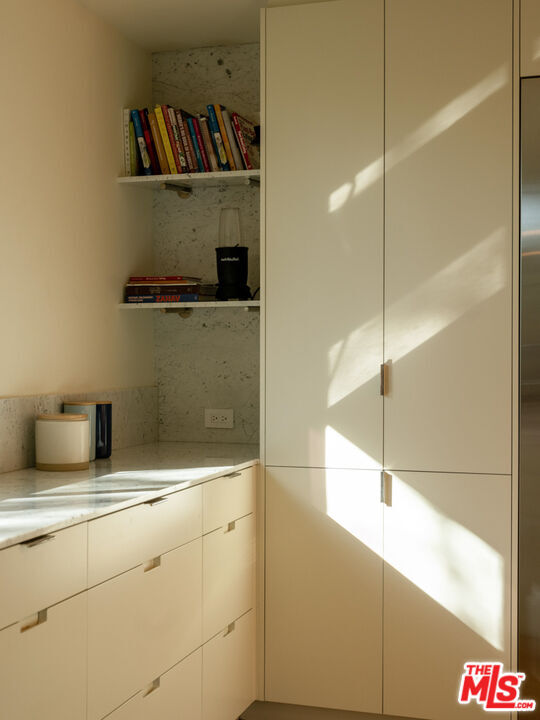 Building Photo - 13025 Addison St