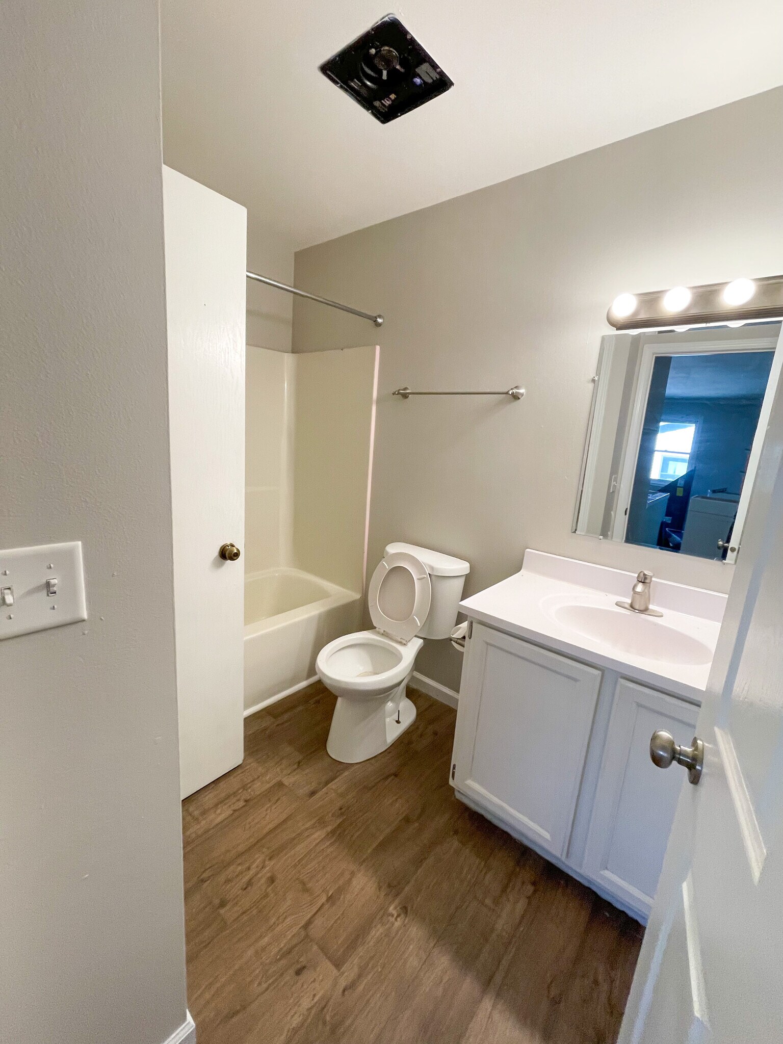 Building Photo - 2925 King James Way