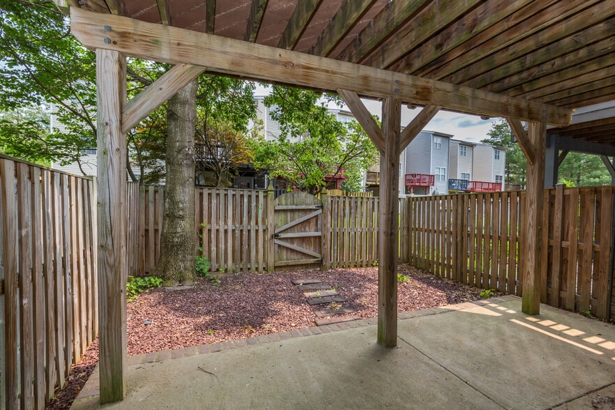 Private Porch - 4113 Windflower Way