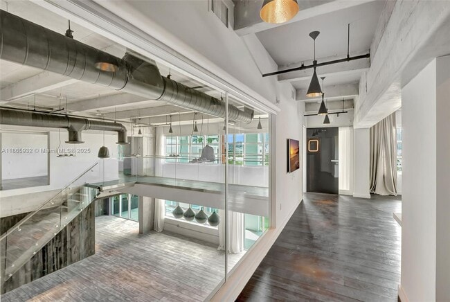 Building Photo - 1749 NE Miami Ct
