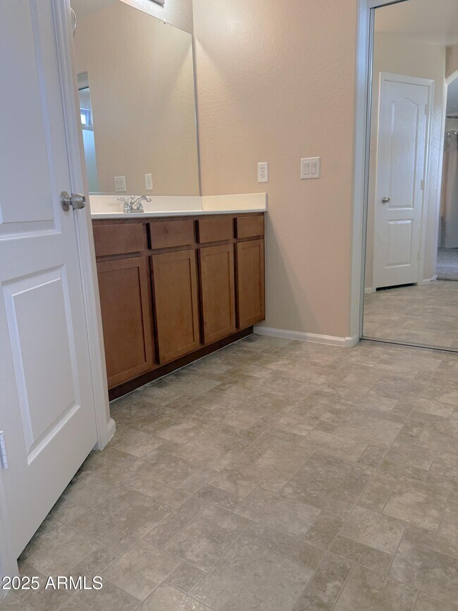 Building Photo - 1578 W San Tan Hills Dr