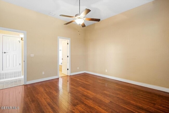 Building Photo - 11605 St Thomas Way