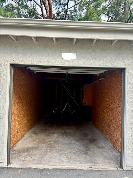 Building Photo - 20702 El Toro Rd