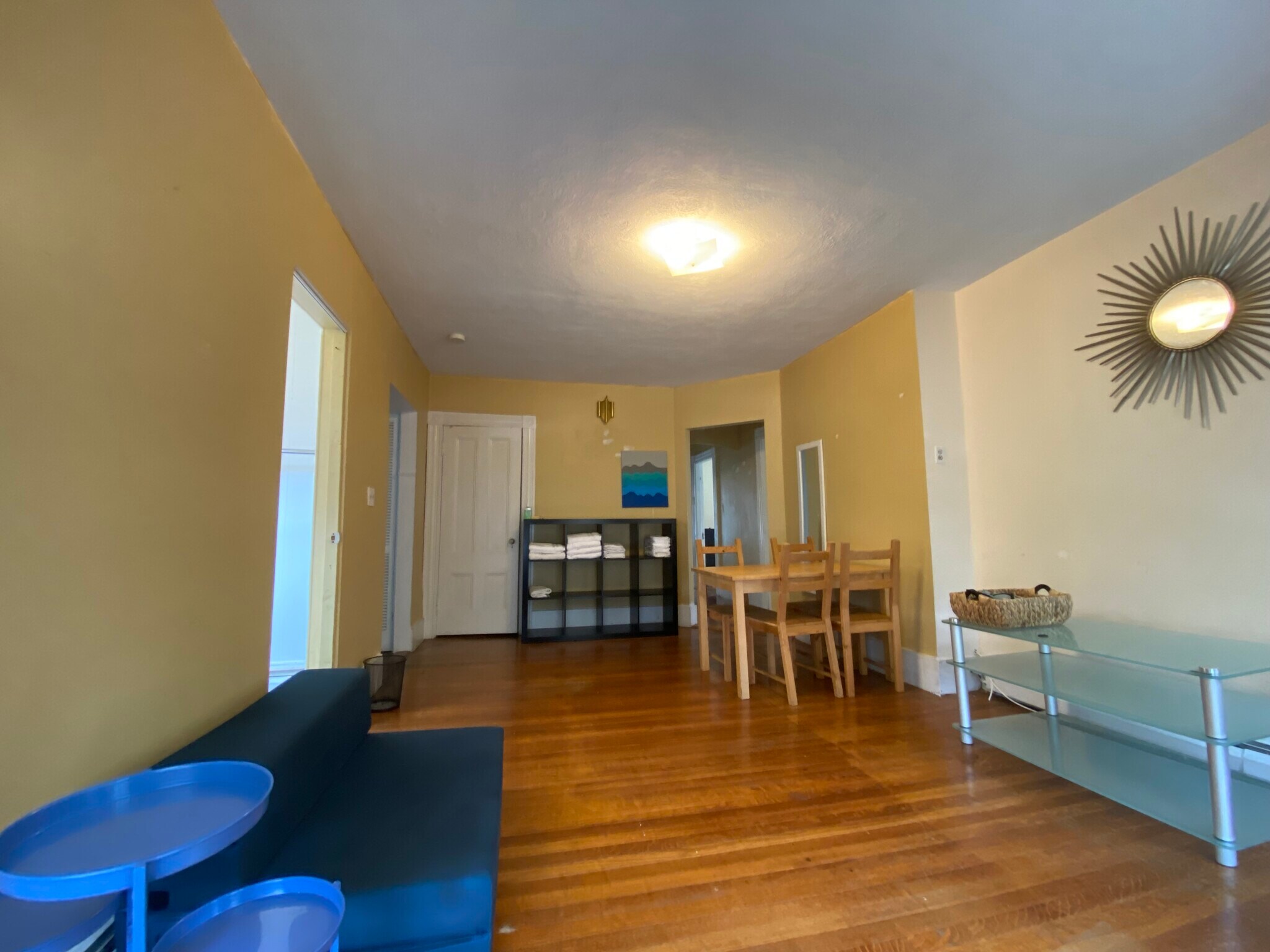 Living room - 21 Royall St