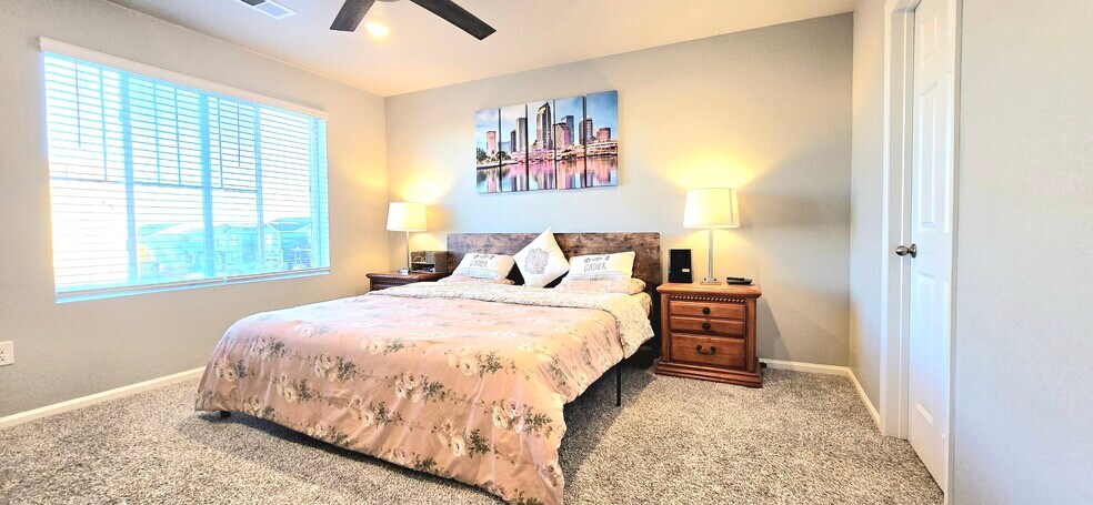 primary suite - 5051 S Robb Ct