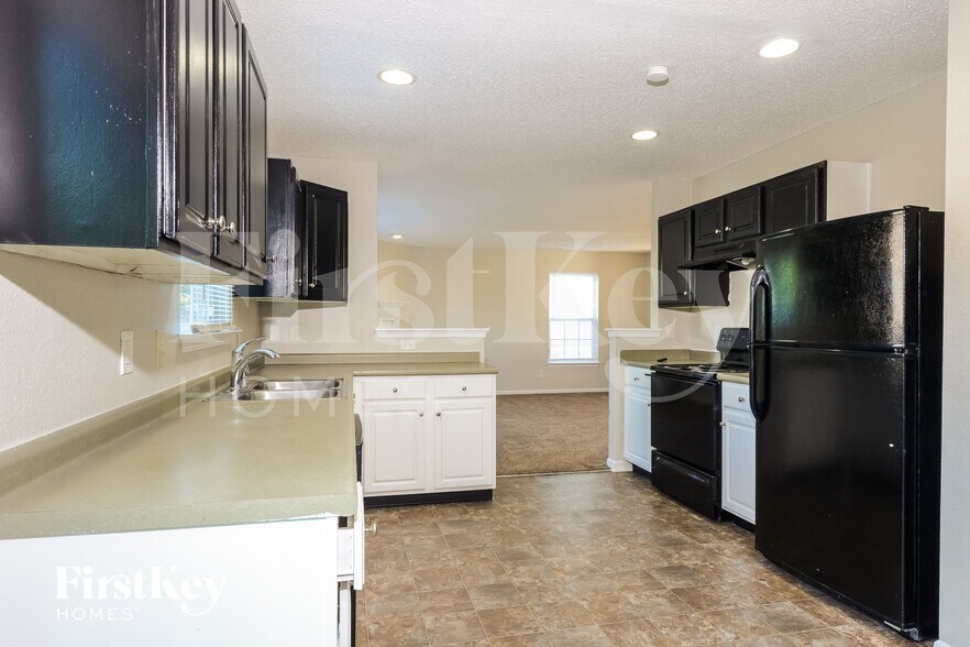 Building Photo - 10473 Windward Dr