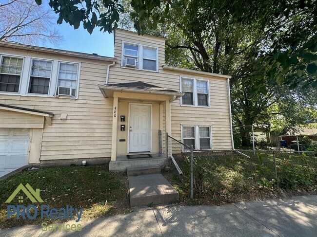 Building Photo - 480 Forest St N #1