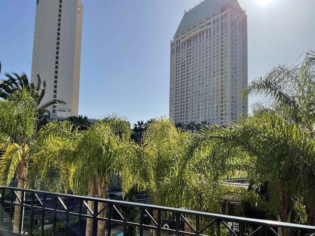 Building Photo - 500 W Harbor Dr