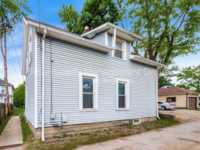 Building Photo - 2278 Indianola Ave