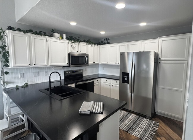 Building Photo - 4384 Poplar Brook Dr