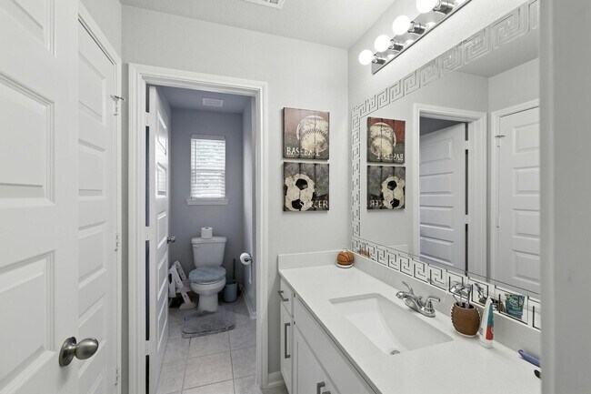 Building Photo - 17497 Chestnut Cove Dr