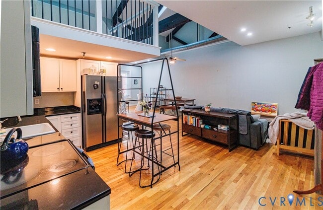 Building Photo - 209 N 19th St