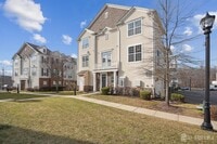 Building Photo - 1501 Gabriel Ln