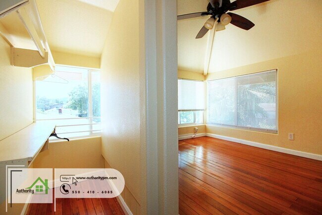 Building Photo - 2391 Placer St