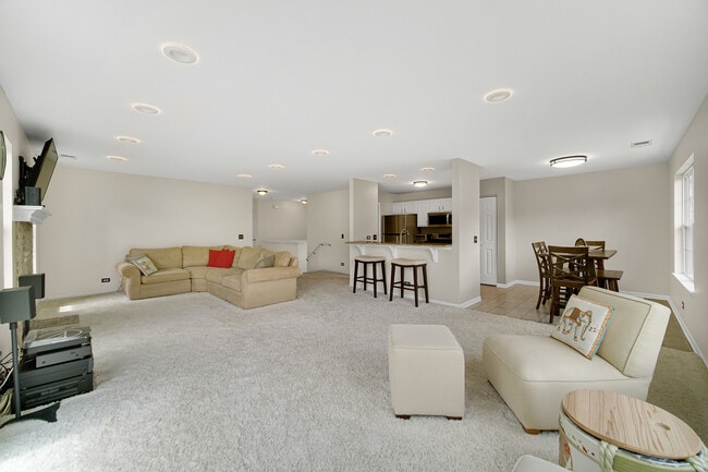 Building Photo - 2623 Cobblestone Dr